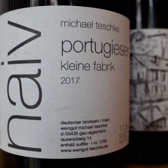 <b>Weingut Teschke, Michael Teschke</b>|portugieser kleine fabrik|rood