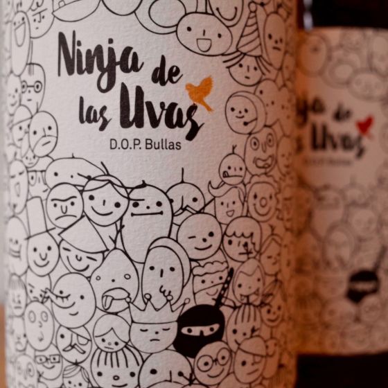 <b>Julia Casado</b>|ninja de las uvas macabeo|oranje