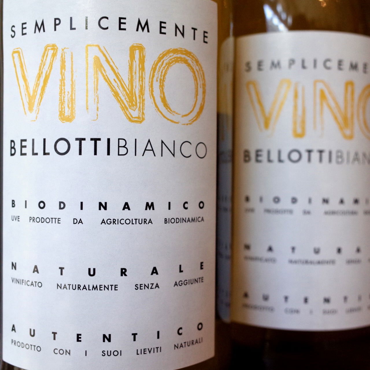 <b>Cascina Degli Ulivi, Ilaria Belloti</b>|semplicemente bianco|wit