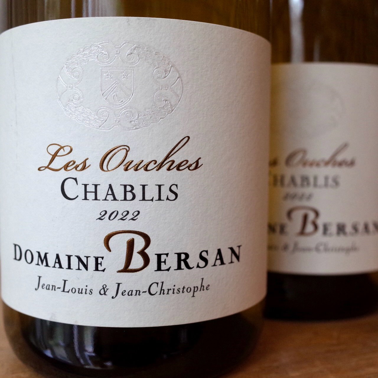 <b>Domaine Bersan, Jean-Christophe en Jean-Louis Bersan</b>|chablis "les ouches"|wit
