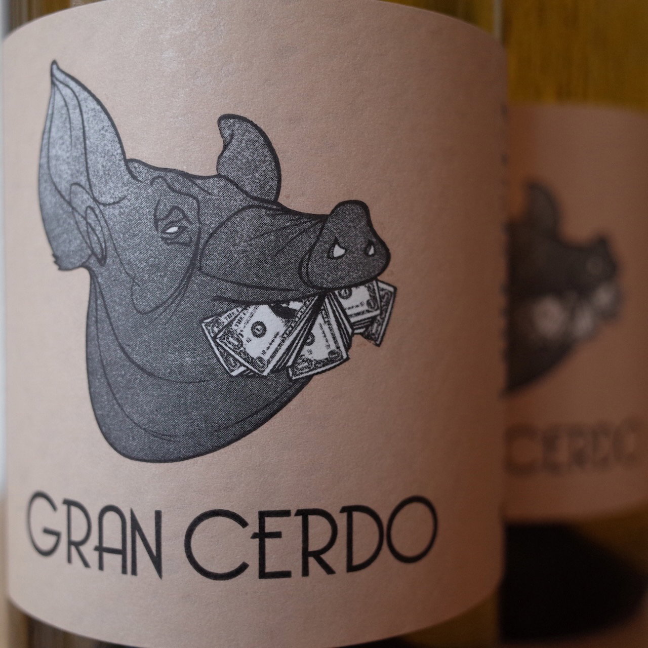 <b>The Wine Love, GonzaloGonzalo</b>|gran cerdo tinto|rood